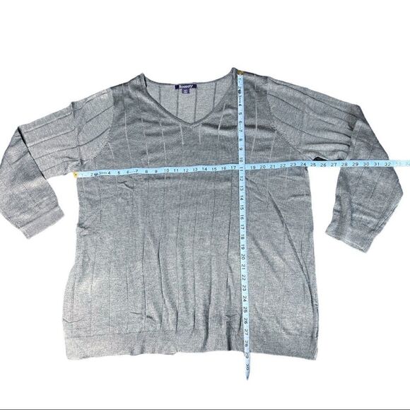 Romans Pullover in Gray  - Picture 7 of 8